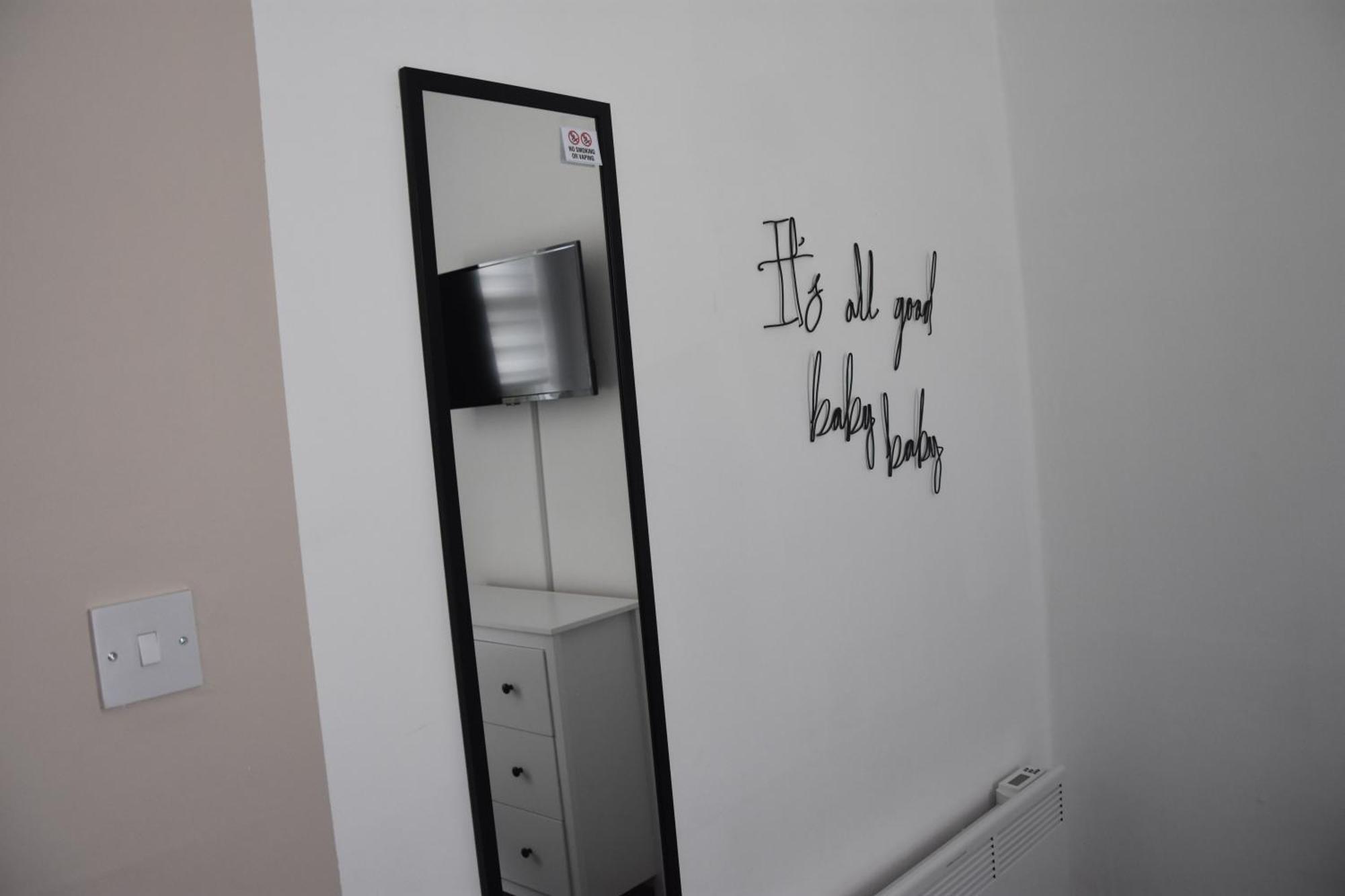 1 Bedroom Flat In